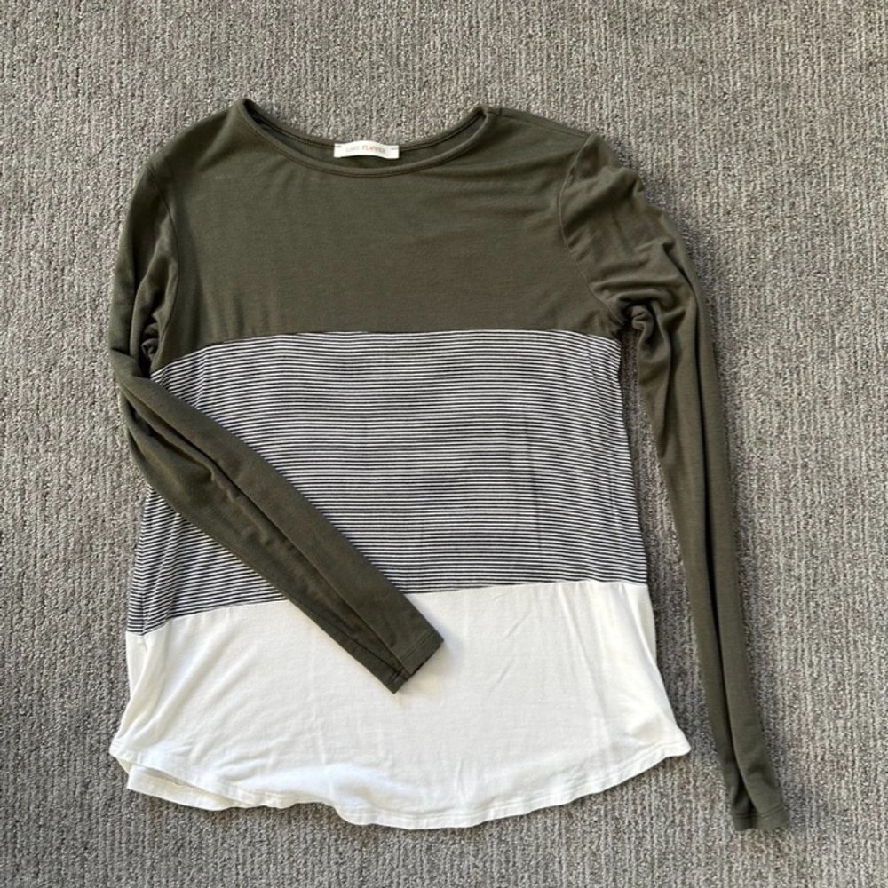 Lake Flower Green/White Top